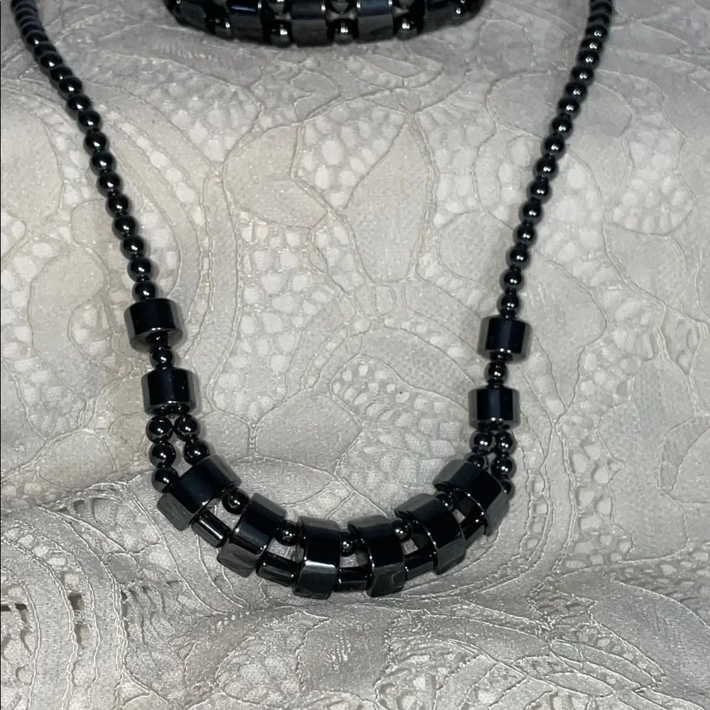 Elegant Hematite Necklace and Bracelet Set